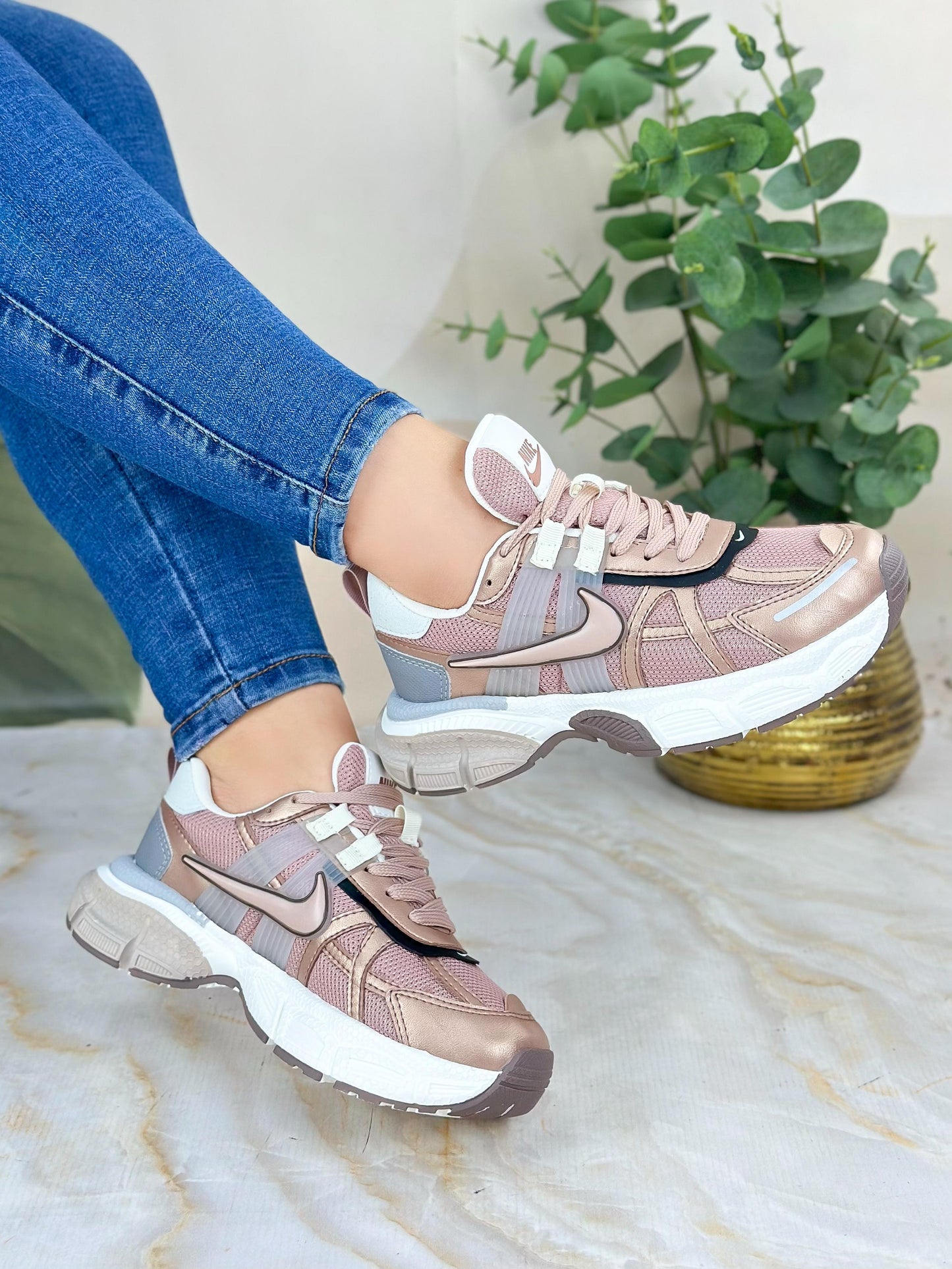 TENI NIKE