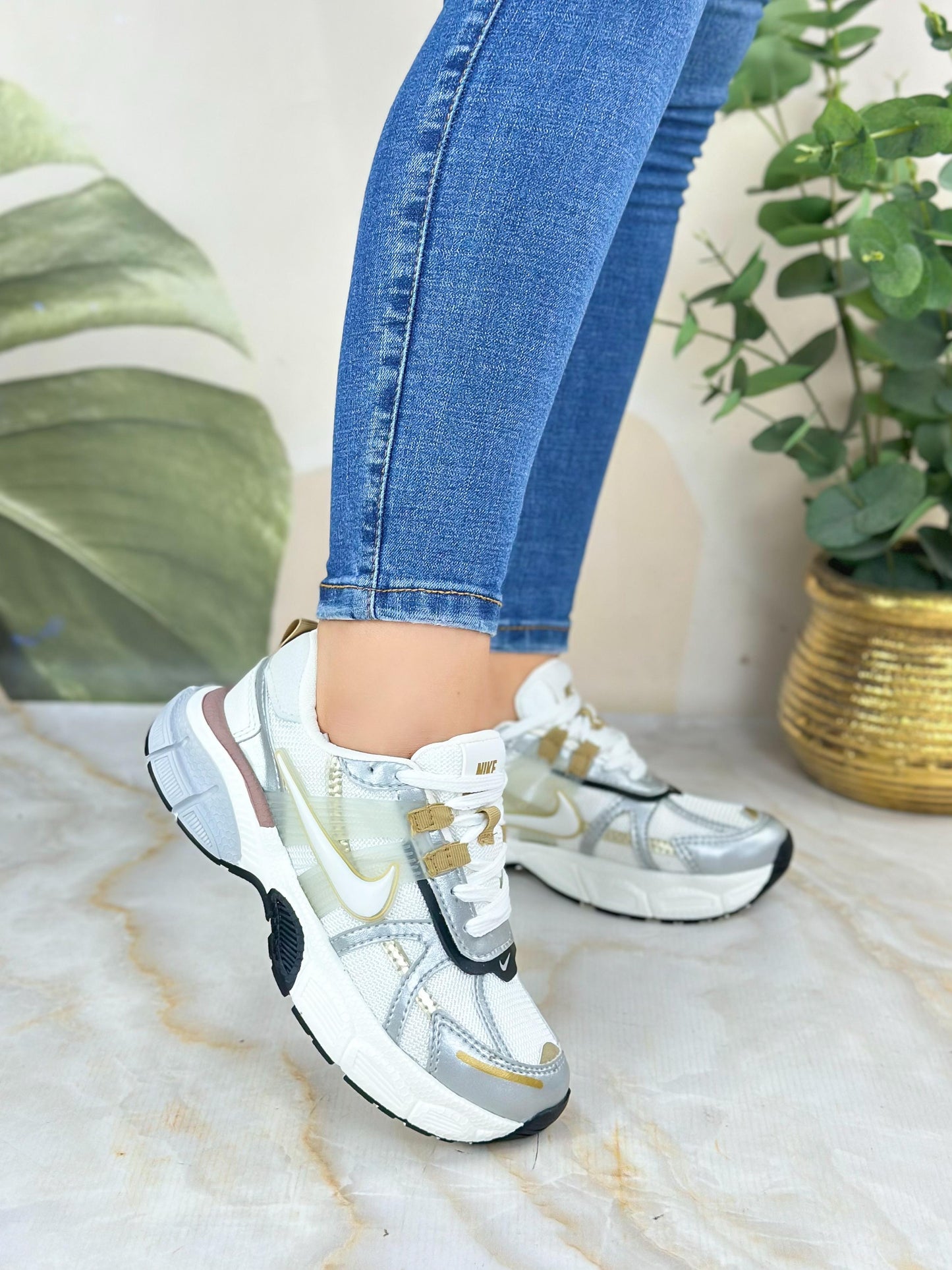 TENI NIKE